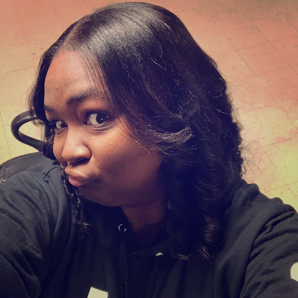 Meet your Posher, Latoya